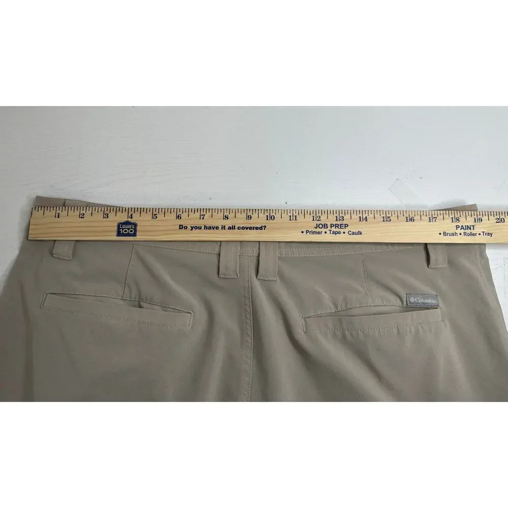 Columbia Men 38 Tan Cargo Shorts Walking Hiking Golf Outdoor Pockets VGC